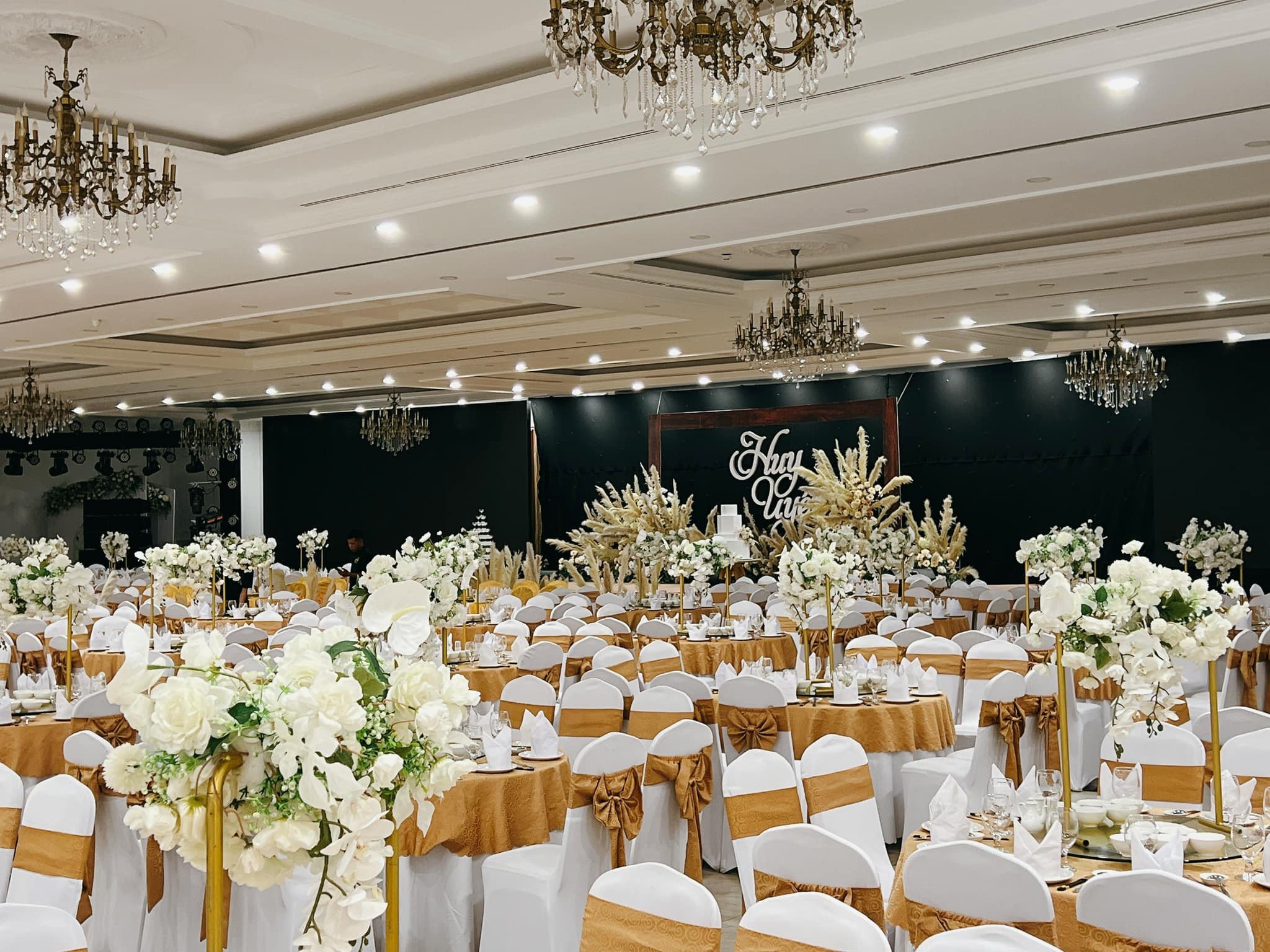 tiệc cưới nhà hàng Huy - Uyên 8